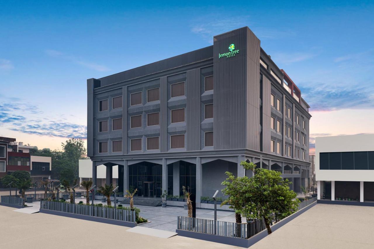 Lemon Tree Hotel, Hisar ภายนอก รูปภาพ