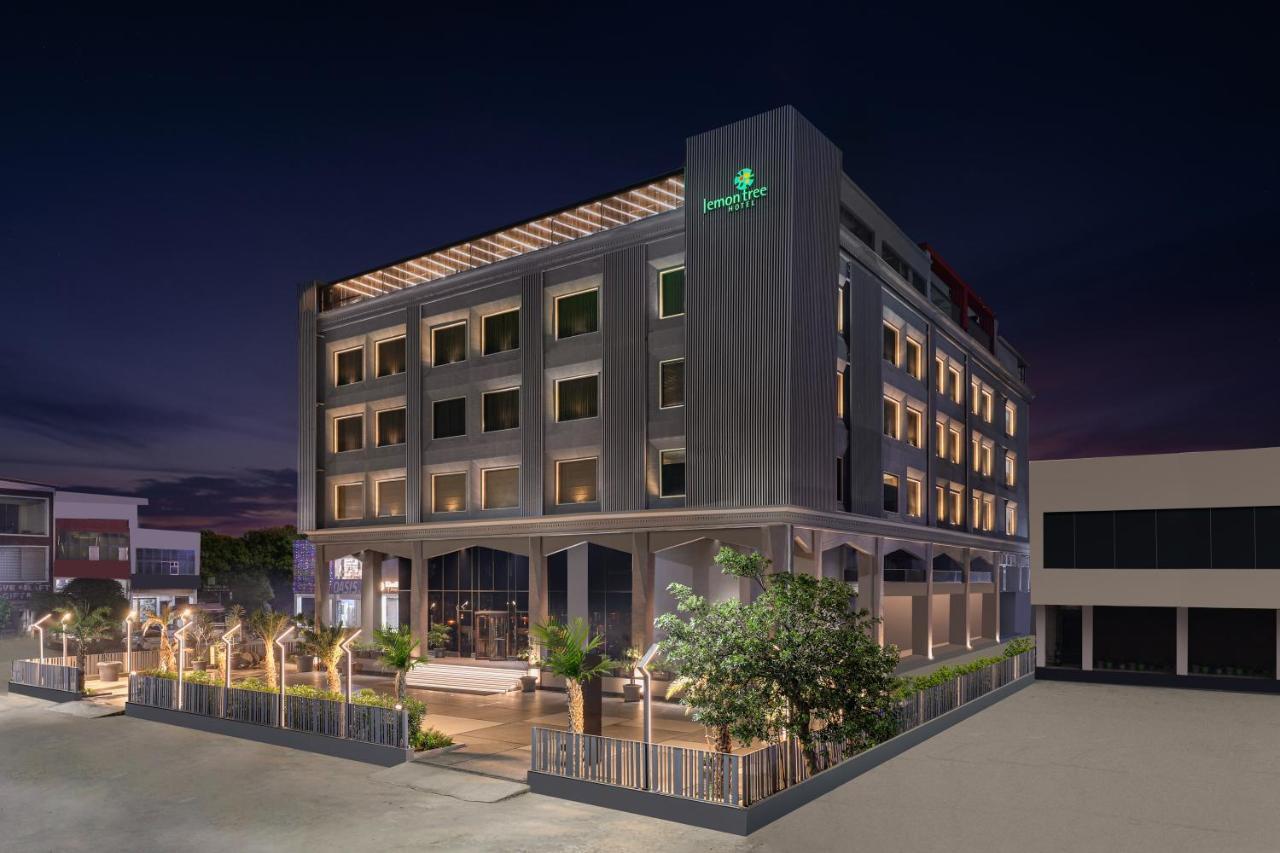 Lemon Tree Hotel, Hisar ภายนอก รูปภาพ